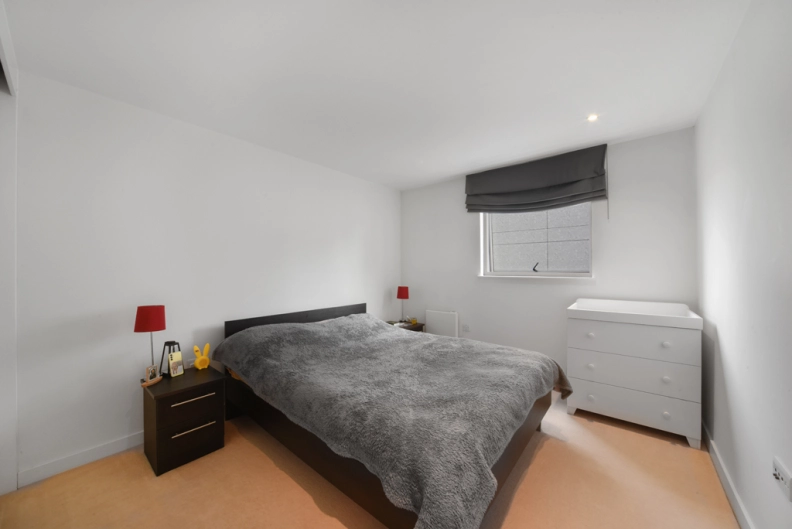 1 bedroom apartments/flats to sale in Pump House Crescent, Brentford-image 5
