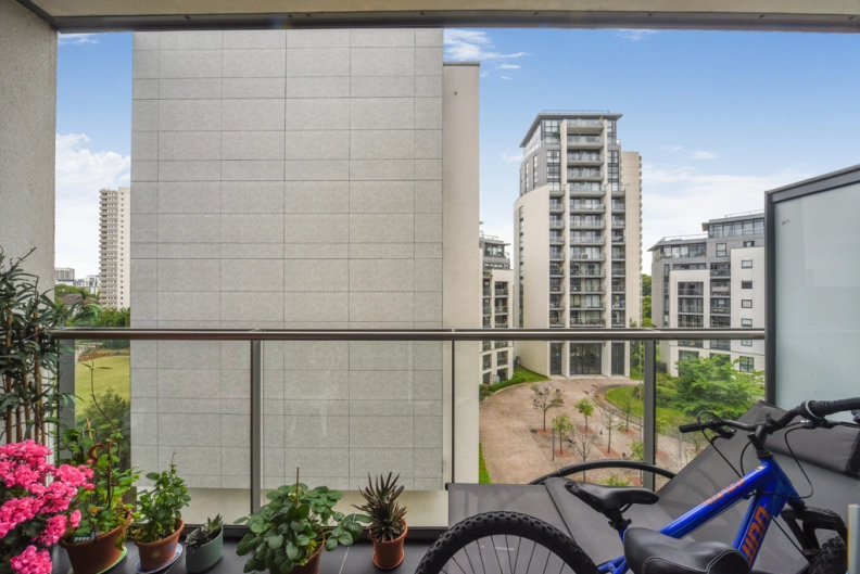 1 bedroom apartments/flats to sale in Pump House Crescent, Brentford-image 13