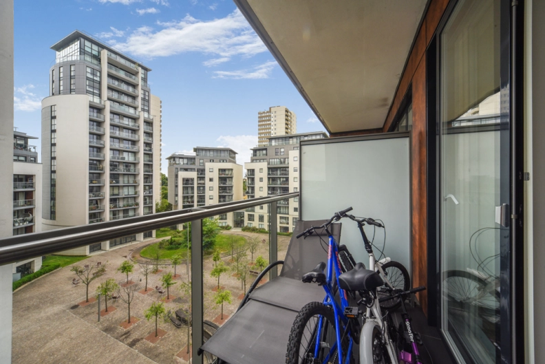1 bedroom apartments/flats to sale in Pump House Crescent, Brentford-image 14