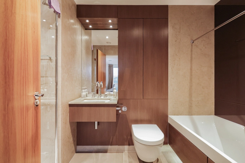 3 bedrooms apartments/flats to sale in Kew Bridge Road, Brentford-image 20