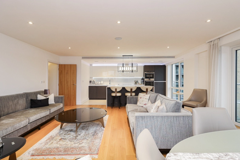 3 bedrooms apartments/flats to sale in Kew Bridge Road, Brentford-image 16
