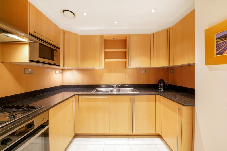 1 bedroom apartments/flats to sale in Coleridge Gardens, Fulham-image 10