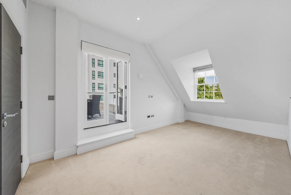 3 bedrooms apartments/flats for sale in Kew Bridge Road, Brentford - TW8 view 12