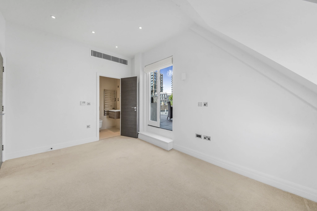 3 bedrooms apartments/flats for sale in Kew Bridge Road, Brentford - TW8 view 11
