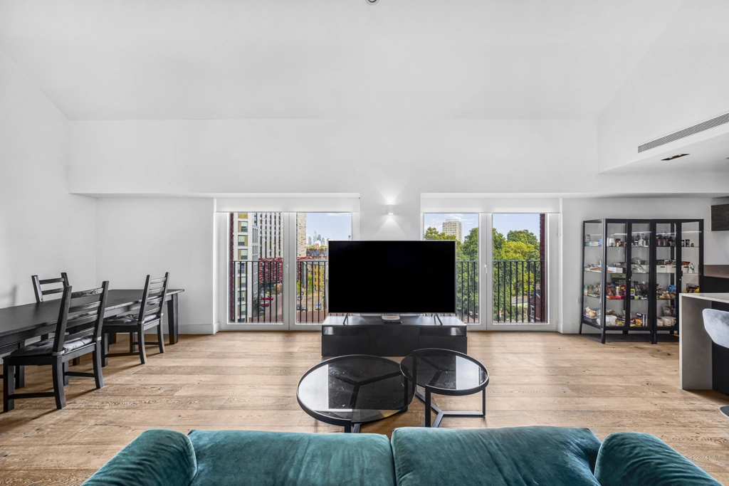 3 bedrooms apartments/flats for sale in Exchange Gardens, Vauxhall - SW8 view 9