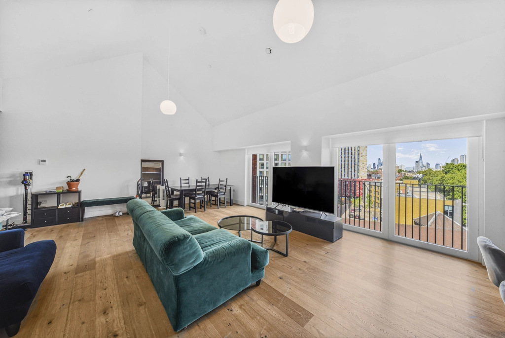 3 bedrooms apartments/flats for sale in Exchange Gardens, Vauxhall - SW8 view 2