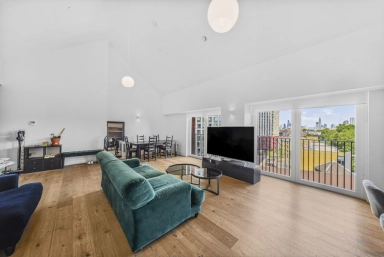 Exchange Gardens, Vauxhall - SW8 view 2