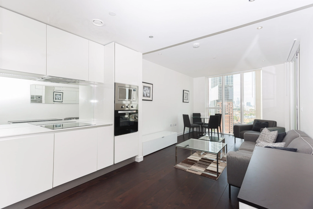 2 bedrooms apartments/flats for sale in Wandsworth Road, Nine Elms - SW8 view 2