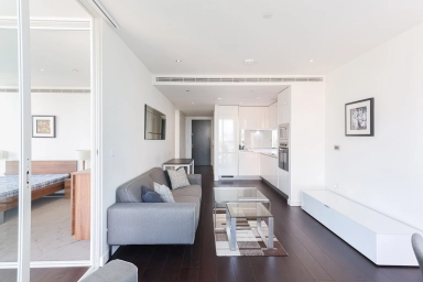 Wandsworth Road, Nine Elms - SW8 view 11