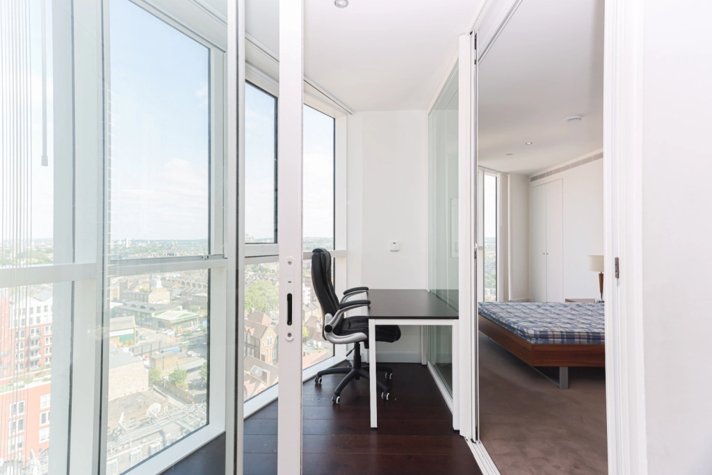 2 bedrooms apartments/flats for sale in Wandsworth Road, Nine Elms - SW8 view 7