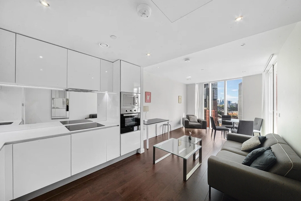 2 bedrooms apartments/flats for sale in Wandsworth Road, Nine Elms - SW8 view 2