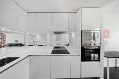 Wandsworth Road, Nine Elms - SW8 view 4