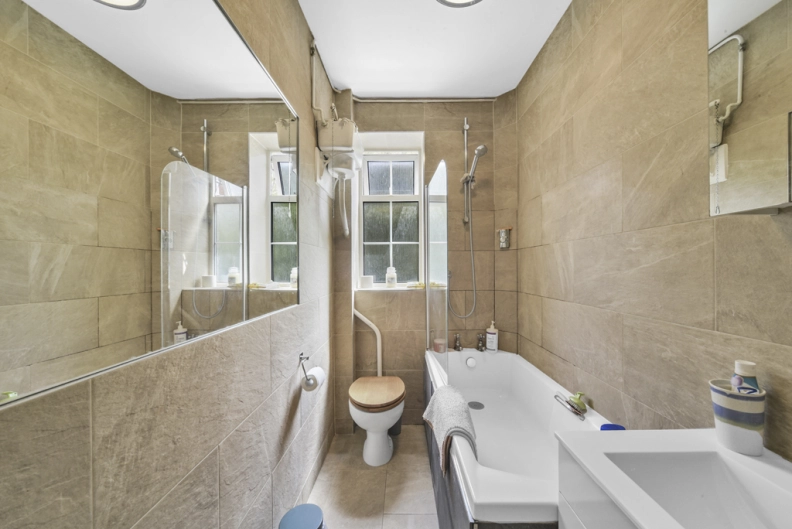 1 bedroom apartments/flats for sale in Hartington Road, Nine Elms - SW8 view 7