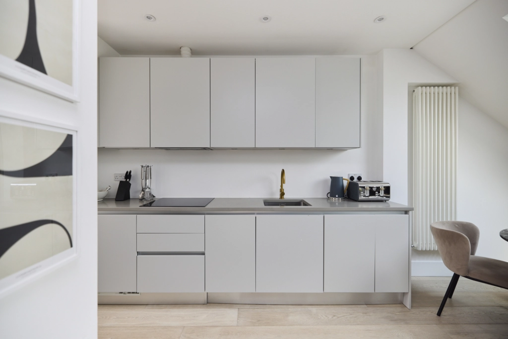 1 bedroom apartments/flats for sale in Elspeth Road, Clapham - SW11 view 4