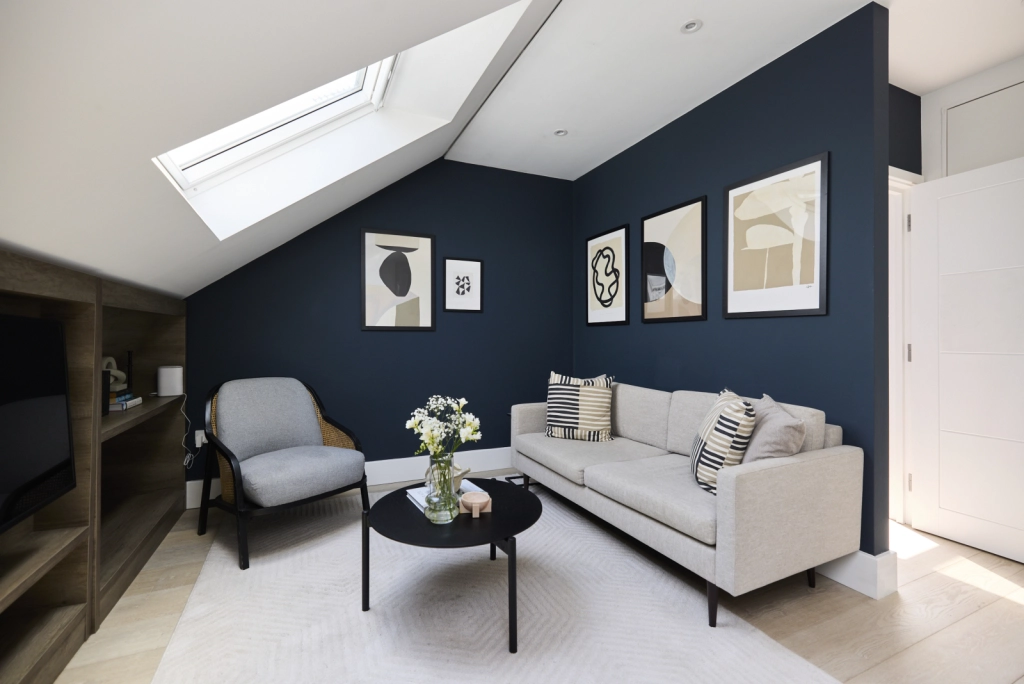 1 bedroom apartments/flats for sale in Elspeth Road, Clapham - SW11 view 3