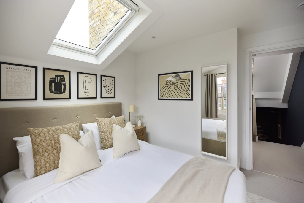 1 bedroom apartments/flats for sale in Elspeth Road, Clapham - SW11 view 6