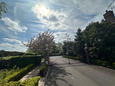 Lucas Park Drive, Walton on the Hill - KT20 view 10