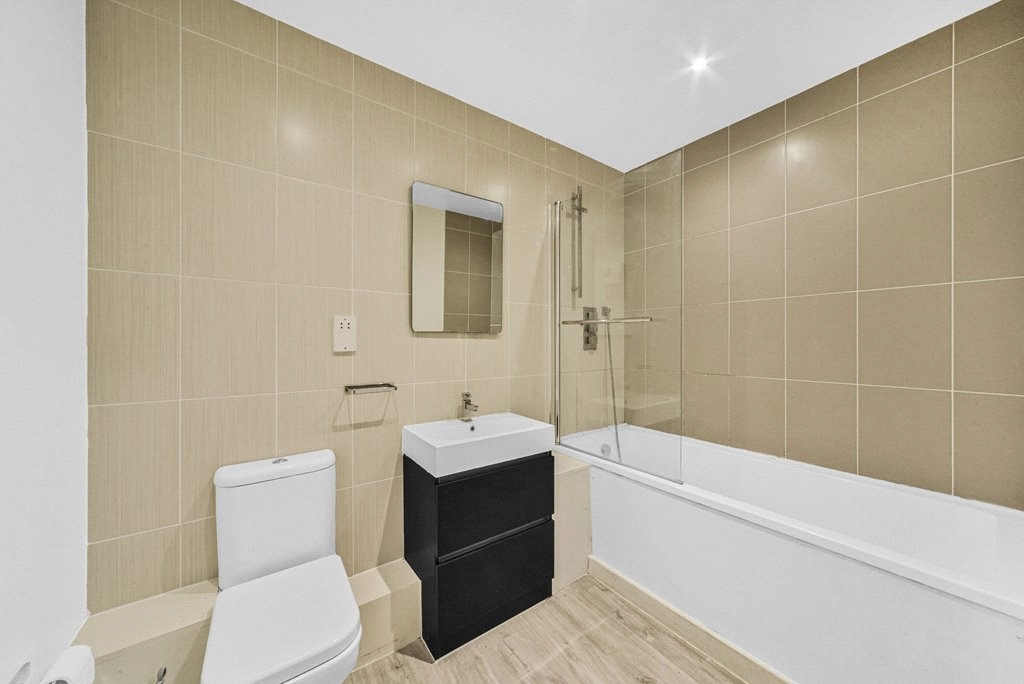 1 bedroom apartments/flats for sale in Cornell Square, Battersea - SW8 view 6
