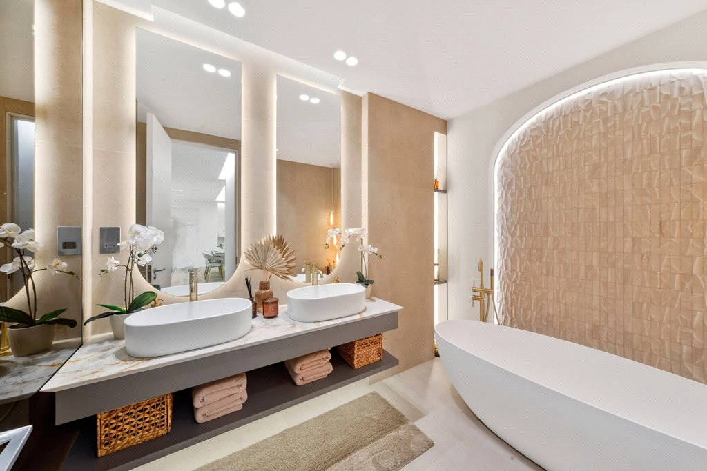 2 bedrooms apartments/flats for sale in Vinery Way, Hammersmith - W6 view 24