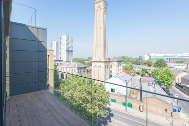 Kew Bridge Road, Brentford - TW8 view 8