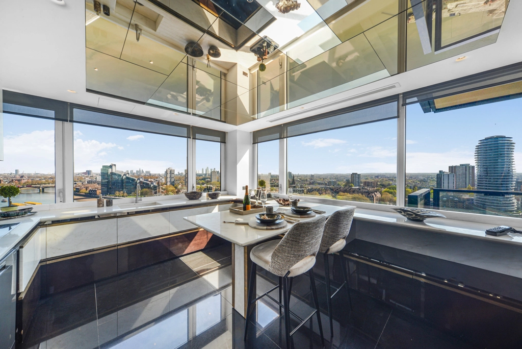 3 bedrooms apartments/flats for sale in The Belvedere, Chelsea Harbour - SW10 view 13