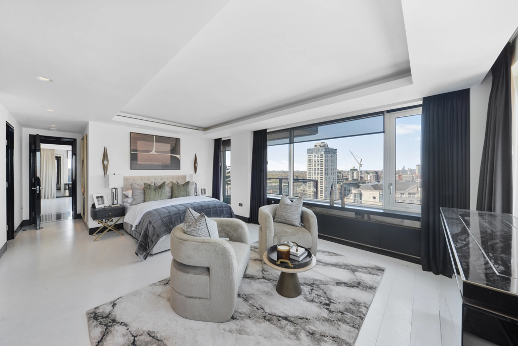 3 bedrooms apartments/flats for sale in The Belvedere, Chelsea Harbour - SW10 view 6