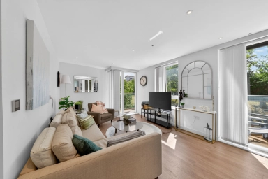 Heritage Place, Brentford - TW8 view 14