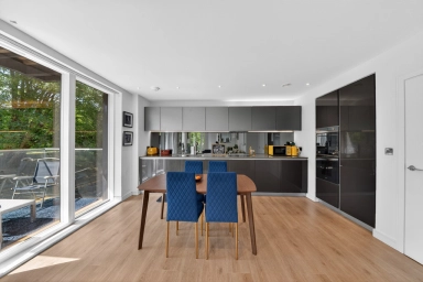 Heritage Place, Brentford - TW8 view 10