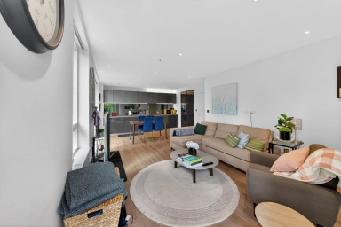 Heritage Place, Brentford - TW8 view 9