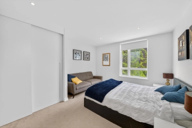 Heritage Place, Brentford - TW8 view 5