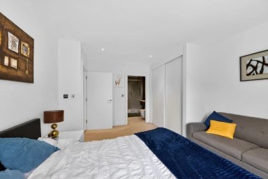 Heritage Place, Brentford - TW8 view 17