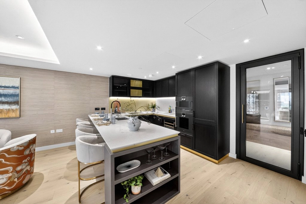 4 bedrooms apartments/flats for sale in Chelsea Waterfront, Chelsea - SW10 view 14