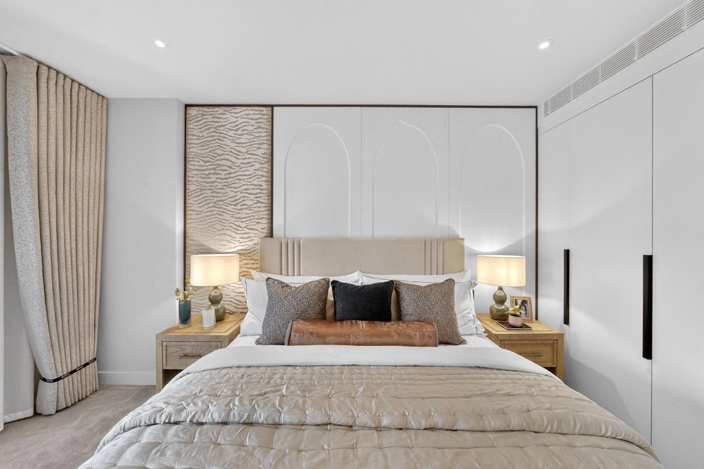 4 bedrooms apartments/flats for sale in Chelsea Waterfront, Chelsea - SW10 view 16