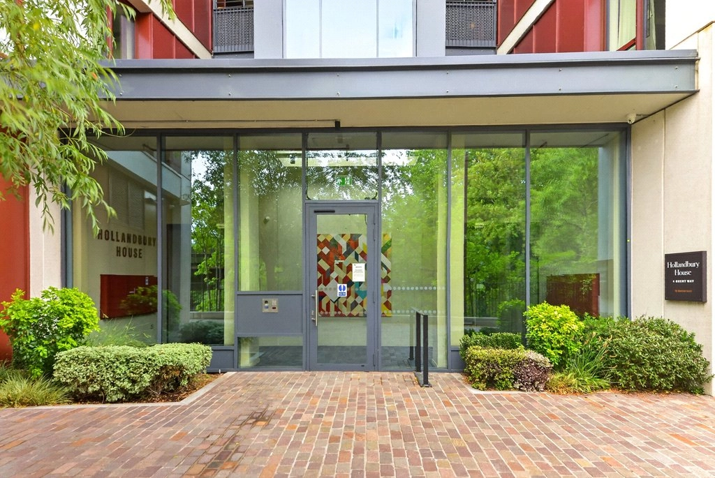 2 bedrooms apartments/flats for sale in Brent Way, Brentford - TW8 view 8