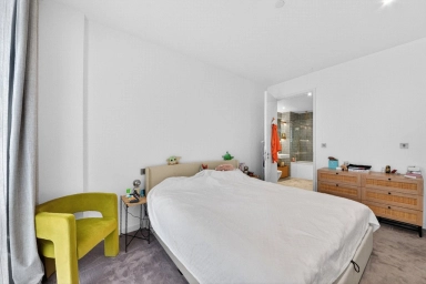 Brent Way, Brentford - TW8 view 12