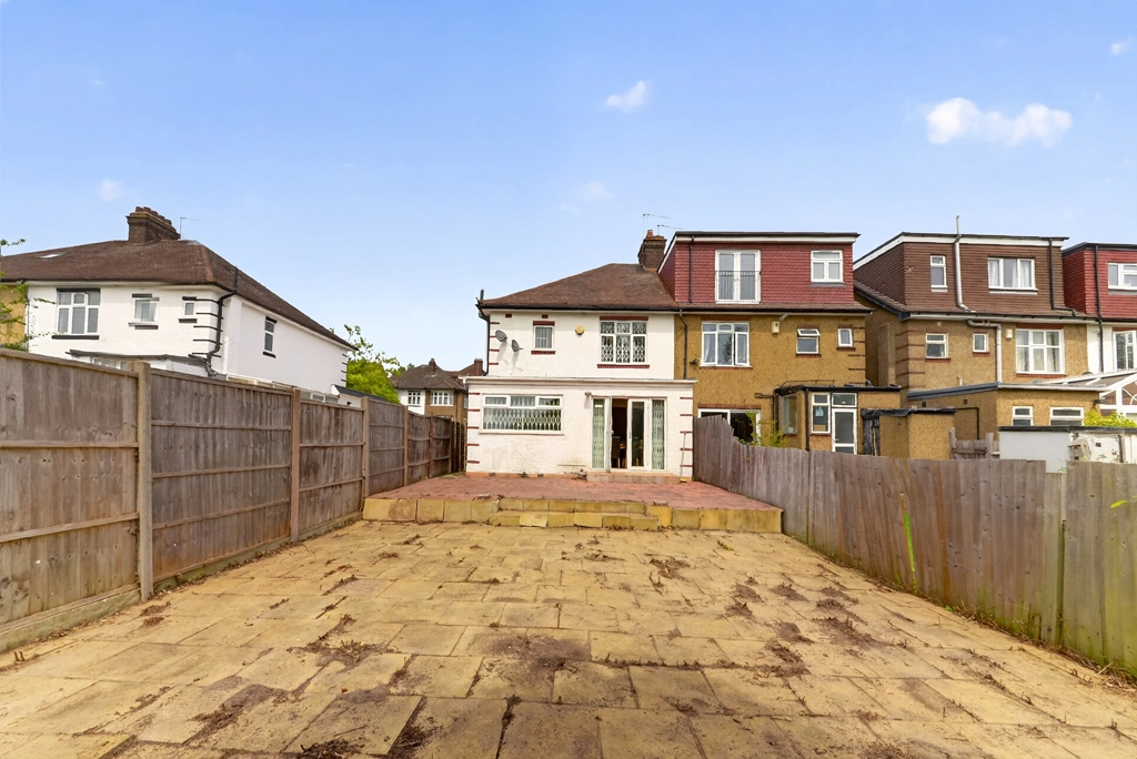 3 bedrooms houses for sale in Boston Gardens, Brentford - TW8 view 7
