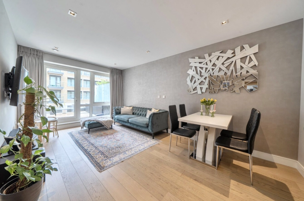 2 bedrooms apartments/flats for sale in Kew Bridge Road, Brentford - TW8 view 14