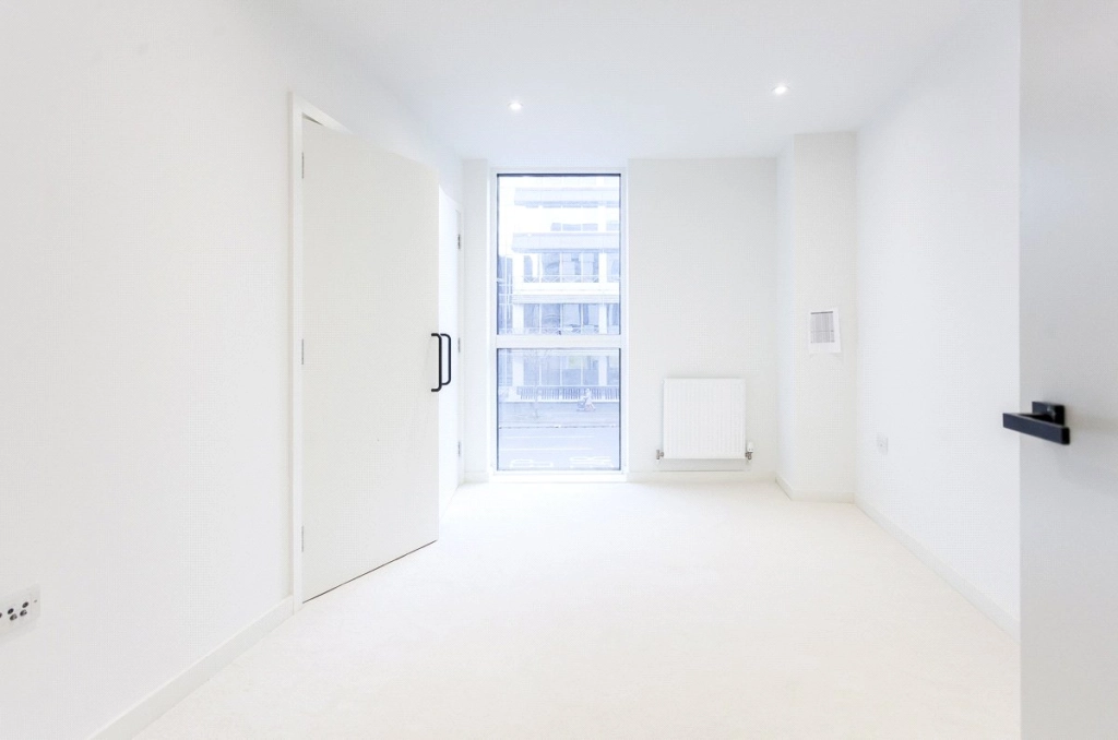 2 bedrooms apartments/flats for sale in Staines Road, Hounslow - TW3 view 2