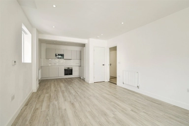 Staines Road, Hounslow - TW3 view 12