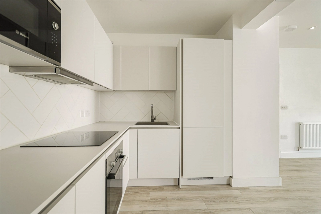 Studio apartments/flats for sale in Staines Road, Hounslow - TW3 view 13