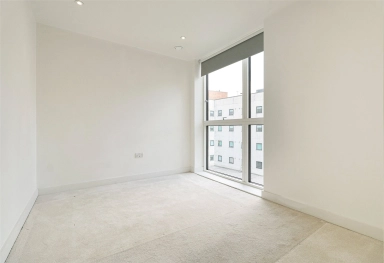 Staines Road, Hounslow - TW3 view 14