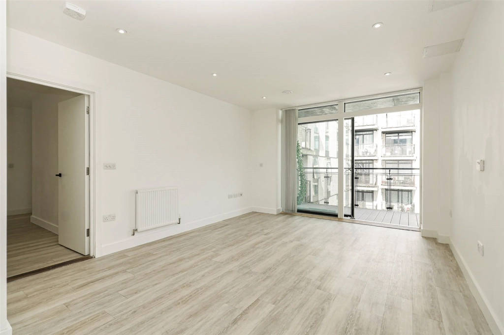 Studio apartments/flats for sale in Staines Road, Hounslow - TW3 view 17