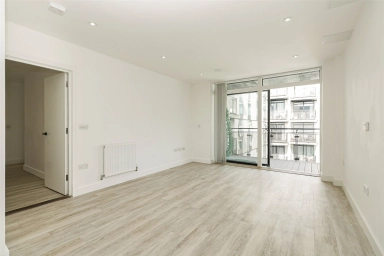 Staines Road, Hounslow - TW3 view 17