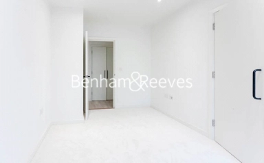 Staines Road, Hounslow - TW3 view 6
