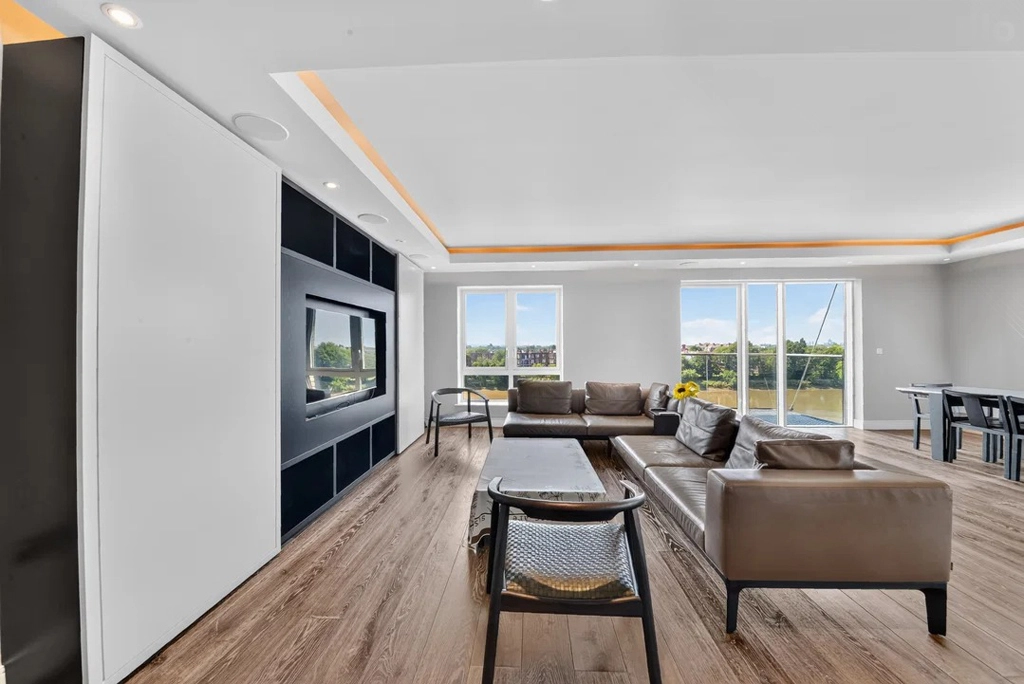 3 bedrooms apartments/flats for sale in Parr's Way, Hammersmith - W6 view 11