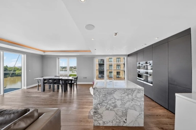 Parr's Way, Hammersmith - W6 view 9