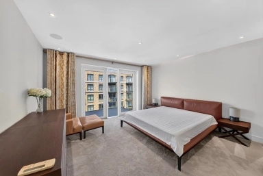 Parr's Way, Hammersmith - W6 view 4