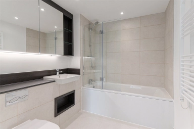Prince Regent Road, Hounslow - TW3 view 5