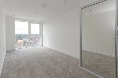 Prince Regent Road, Hounslow - TW3 view 7