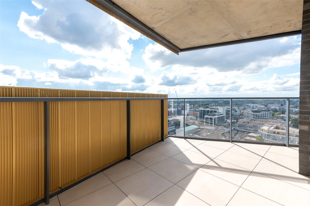 2 bedrooms apartments/flats for sale in Prince Regent Road, Hounslow - TW3 view 12